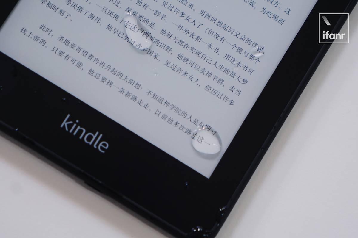 新kindle Paperwhite 模范评测 手机年年换 但kindle 不过时 爱范儿