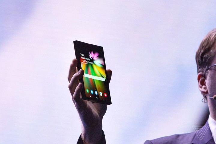 這就是未來？Samsung 壓寶可折疊螢幕 - 電腦王阿達