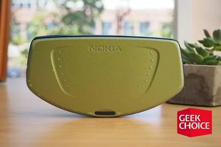 诺基亚在 2003 年发布的 N-Gage，才是「游戏手机」的鼻祖 | 极客博物馆