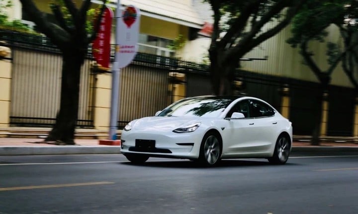 值不值得買？中國網友 TESLA Model 3 十一天試駕心得 - 電腦王阿達