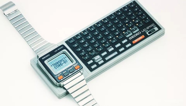 三十年前的智能手表，酷到没朋友