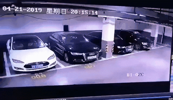SpaceX载人龙飞船意外爆炸，据称几乎被完全摧毁