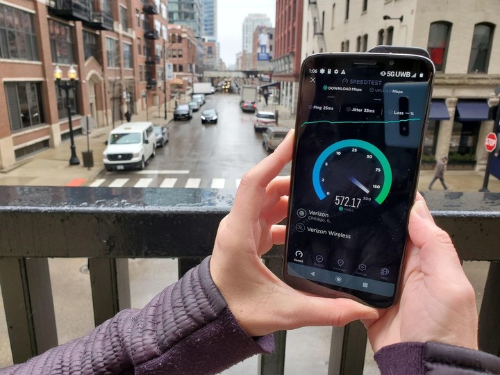 moto z3 verizon 5g chicago