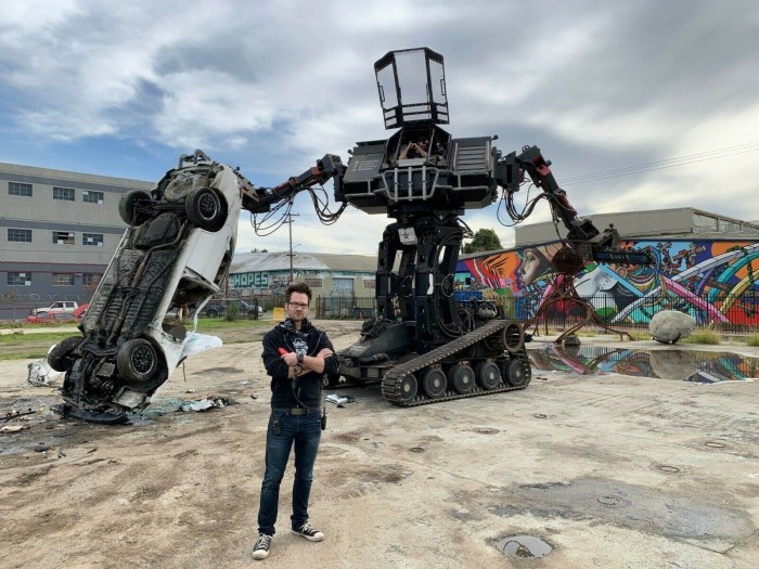 MegaBots 公司破产，在 eBay 上拍卖巨型机器人