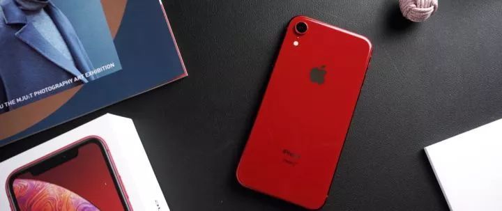 iPhone XR 上手体验 | 果核评测室 iPhone XR 上手体验 | 果核评测室