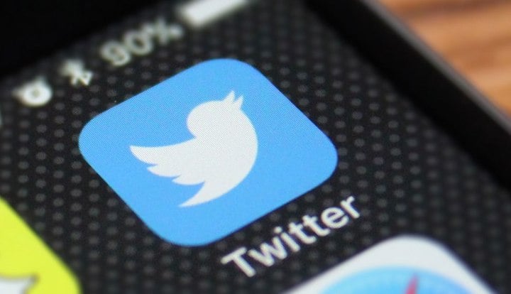 新浪消息：Twitter 第三季度营收 8.24 亿美元