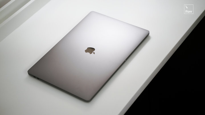 16 英寸 MacBook Pro 发布
