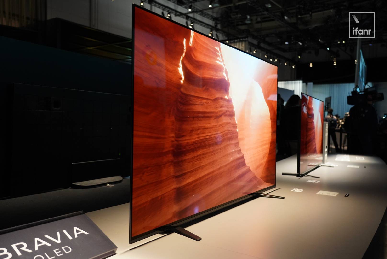 Ces 近距离体验索尼8k 和oled 电视发声还有这些新玩法 爱范儿