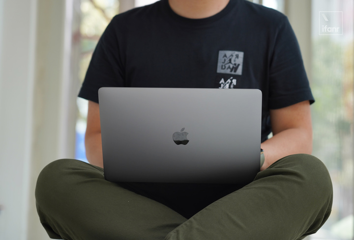 2020 款 13 英寸 MacBook Pro 评测：该买买买还是下次一定？