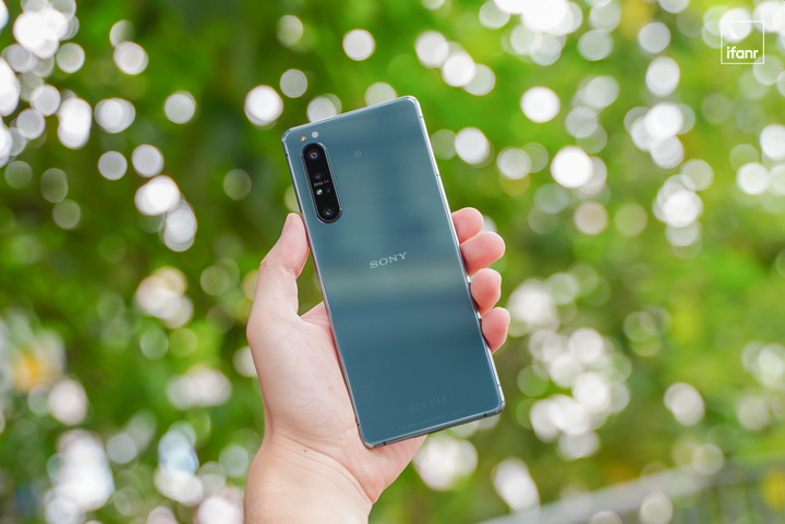 索尼首部 5G 手机 Xperia 1 II 体验，4K、快充、865、耳机孔通通都有