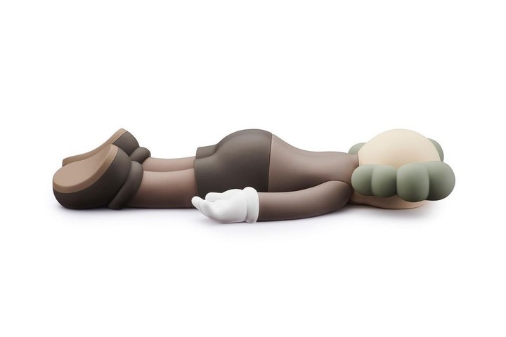 https___hk.hypebeast.com_files_2020_12_kaws-companion-20th-anniversary-face-down-figure-release-date-1-1.jpg!720