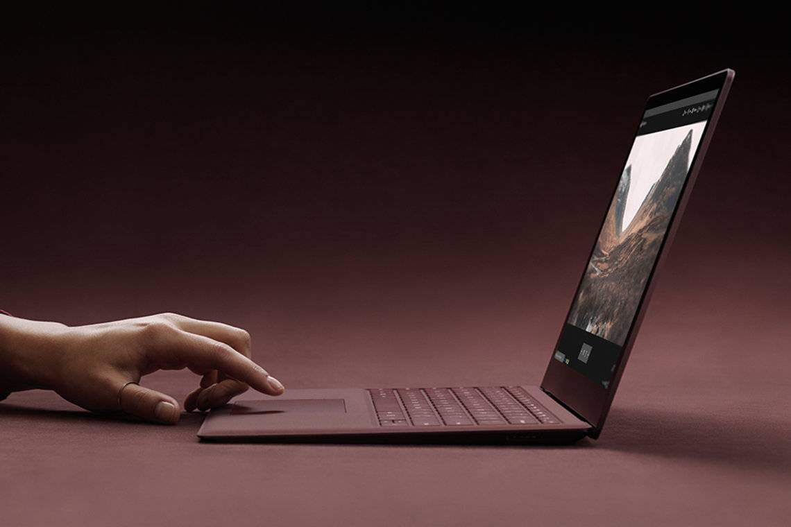 SurfaceLaptop 1 - Apple con core M1 potrebbe mettere a disagio i laptop Intel e AMD quest’anno