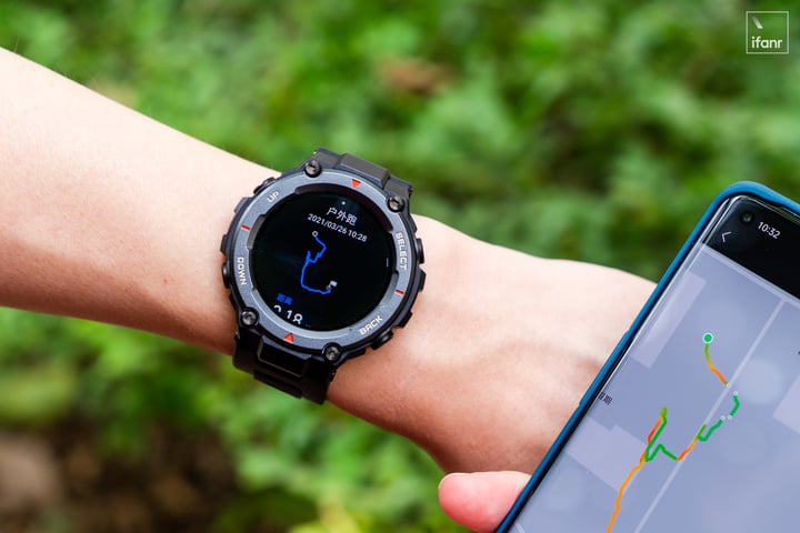 Amazfit T-Rex Pro 体验：户外运动爱好者的装备清单里，有它一席之地