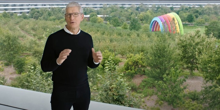 tim-cook-apple-park.jpeg!720