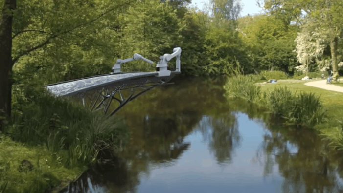 5 9 - Gli olandesi hanno usato un metodo inaspettato per costruire un ponte alieno