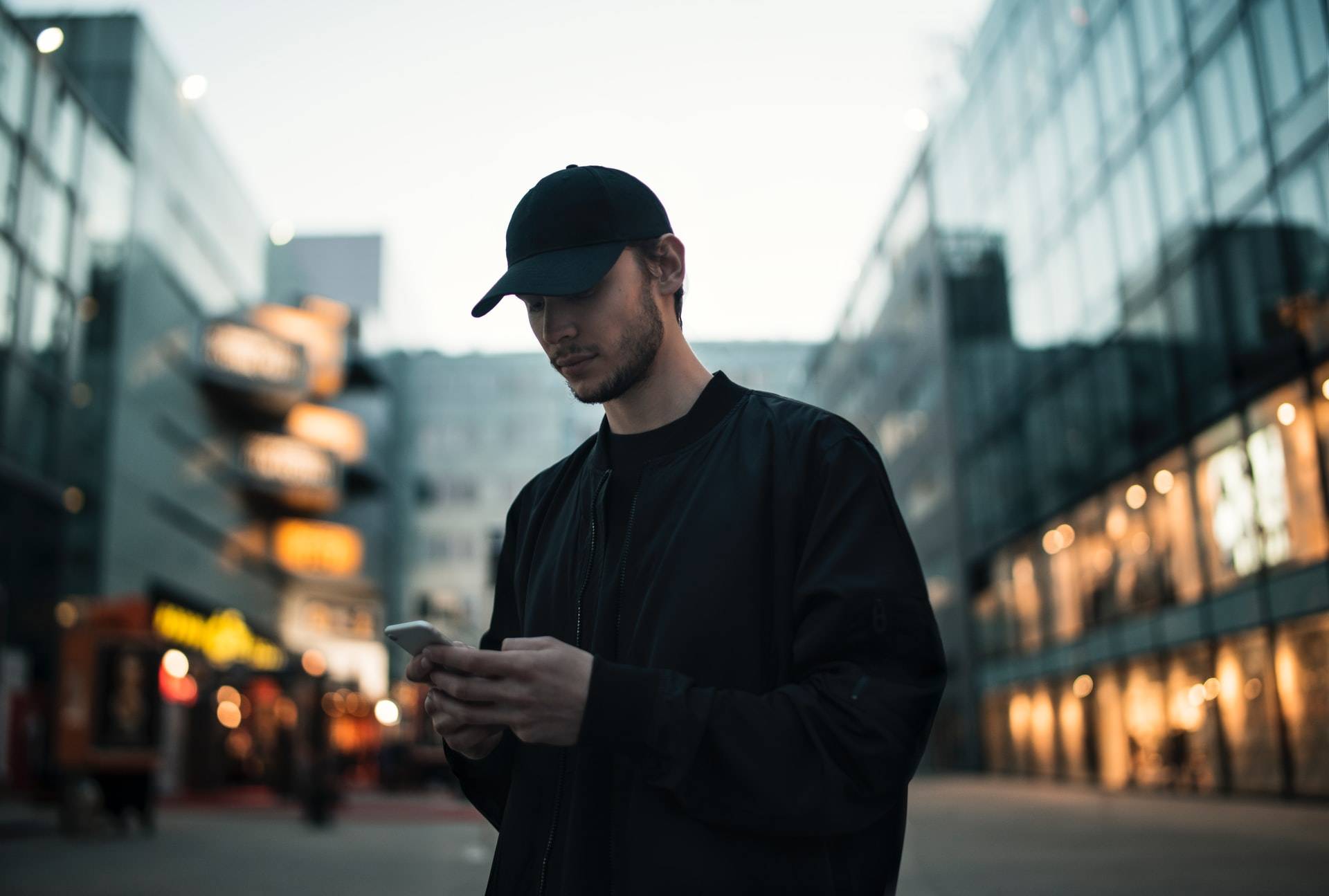 Im Smartphone-Markt nimmt das Volumen kein Ende - stefan stefancik Ue2 23uBwNw unsplash