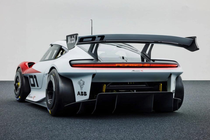 Porsche3.jpg!720
