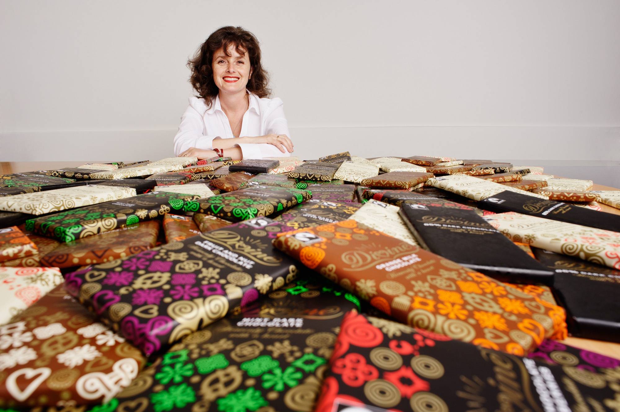 Kameras sind jetzt im Mülleimer Feel Good Weekly - Divine Chocolate explores new business and origins says MD 1