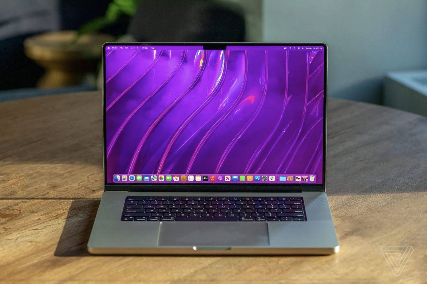 123123 e1637921509952 - Perché il MacBook Pro sembra più spesso?