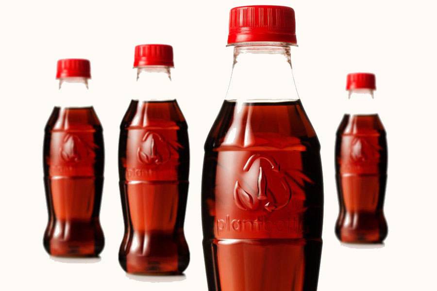 coca13 - Perché Coca-Cola, che ha lanciato bottiglie a base vegetale, è diventata il più grande “inquinatore di plastica” al mondo per quattro anni consecutivi?