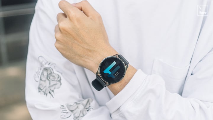 vivo WATCH 2 图赏：1299 元自带 eSIM，低入手门槛的新手表