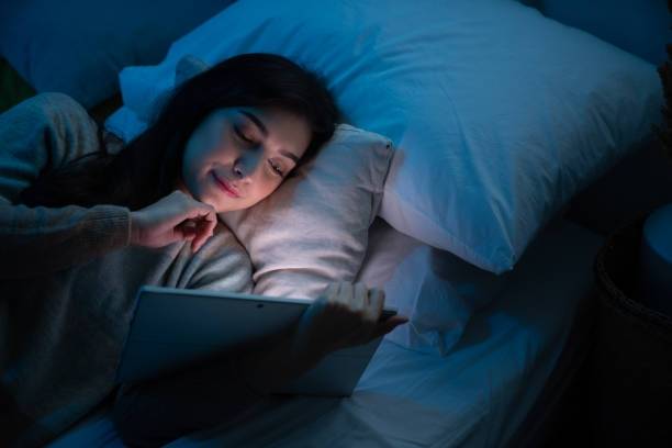 0210sleepscreen 5 - Guardare uno schermo prima di andare a letto può avere un’esperienza di sonno migliore? Questo nuovo studio può cambiare la cognizione