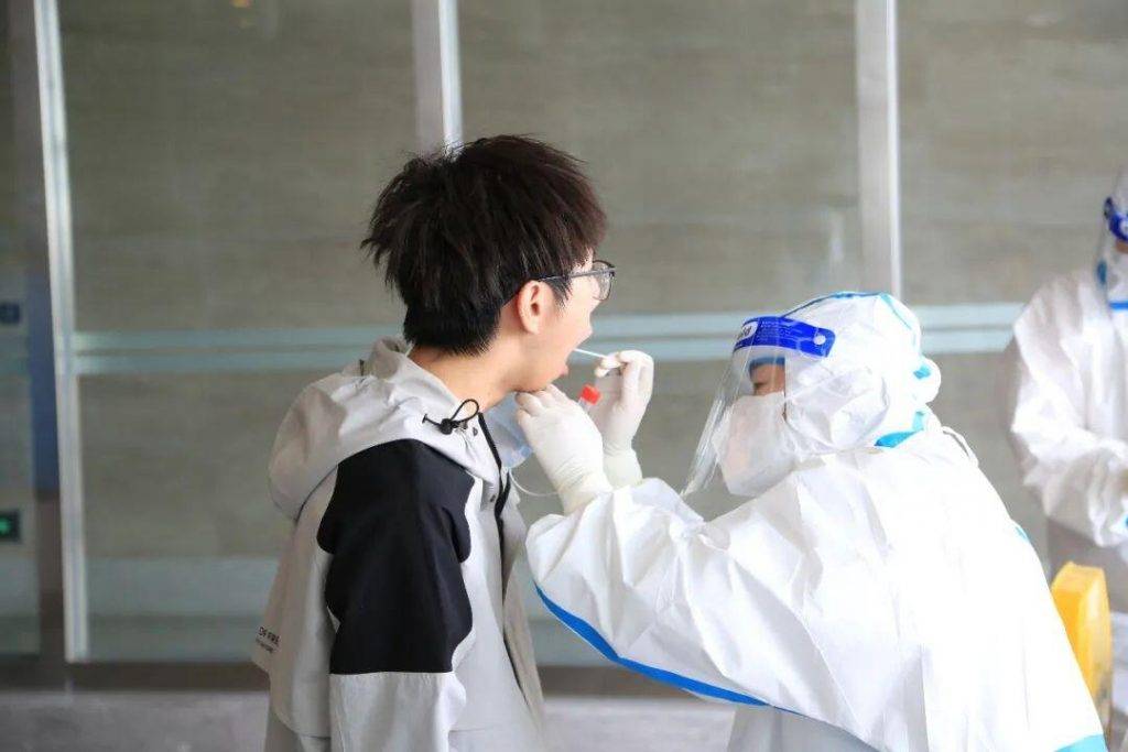 0211FudanCOVID19 1 - Il team della Fudan University ha sviluppato nuove apparecchiature, il rilevamento dell’acido nucleico richiede solo 5 minuti