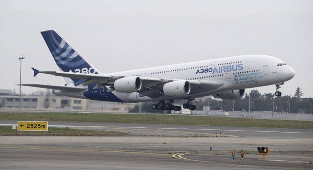 0401AIRBUSA380SAF 7 - Airbus A380, ha volato 3 ore con “olio usato”