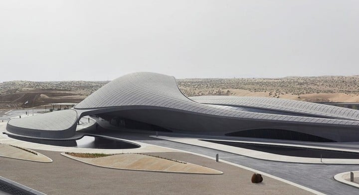 0412ZahaHadidBEEAH-9-1024x556.jpg!720