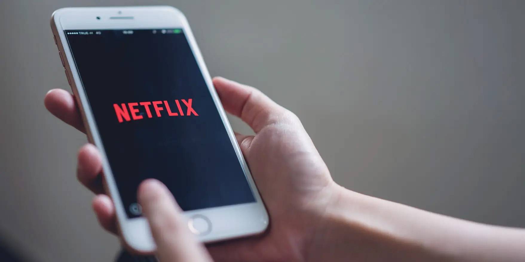 Shutterstock - Le cinque stelle e i Mi piace usati da “Aiyouteng” sono obsoleti e Netflix vuole sovvertire il sistema di classificazione dei media in streaming