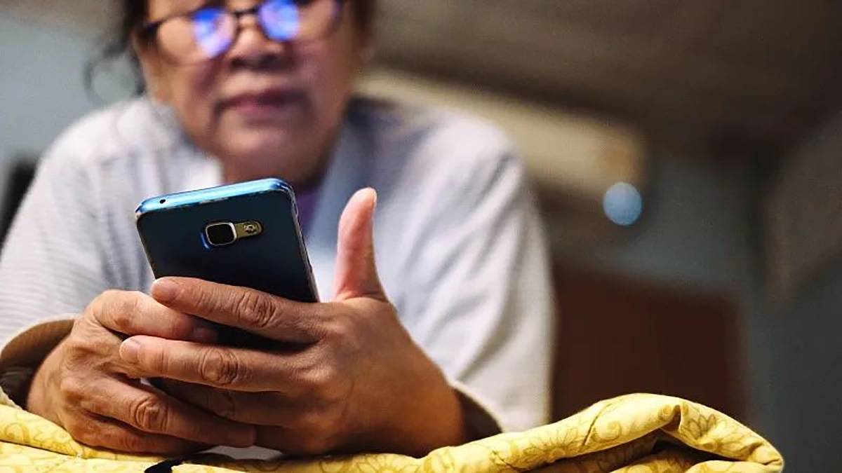 laonain4 - Insegnare agli anziani a usare gli smartphone non è difficile