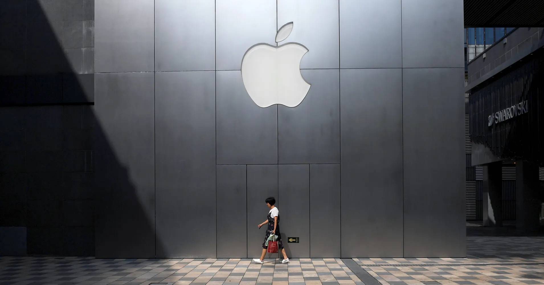 Business AppleChina TA1 825760228 - Apple annuncia l’interruzione della produzione di iPod touch / Portfolio di prodotti Ideal Car Future simile a iPhone / Bill Gates infettato con una nuova corona