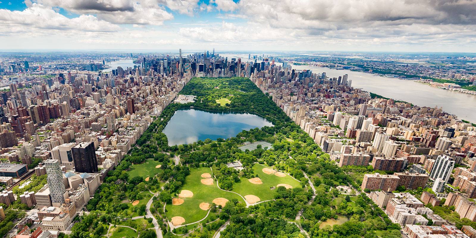 Central Park NYC Antonio Lopez Adobe 1600x800 1 - Senza una goccia di colla! Le ultime sneakers di Nike sono “rimovibili”