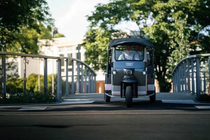 董车日报｜蔚来发布 ES7 与新一代智能系统 / AITO 回应购物中心起火事件 / 华为智选车接连成单