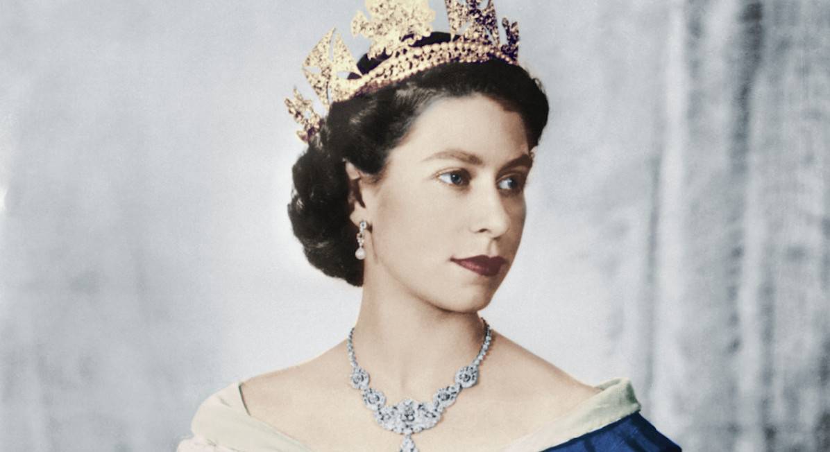 12121 - La regina d’Inghilterra muore, la sua bellezza ha segnato l’epoca