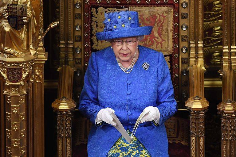 2017 state opening of parliament 1649237109 - La regina d’Inghilterra muore, la sua bellezza ha segnato l’epoca