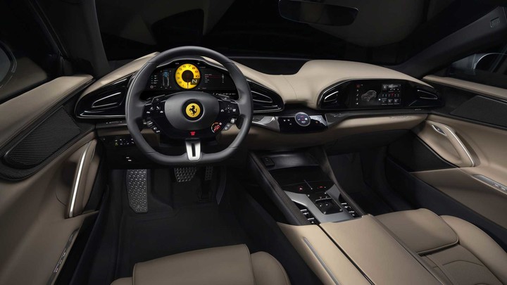 2024-ferrari-purosangue-interior-dashboard.jpeg!720