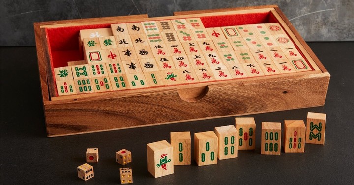 5a2c00da-4eb7-473d-8186-c09effb58ca9-mahjong-set-wooden.jpeg!720