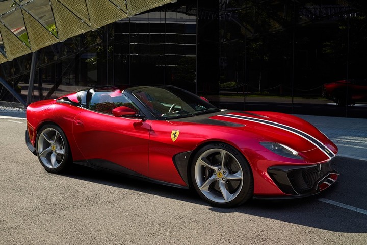 Ferrari1.jpeg!720