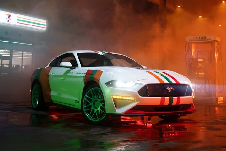 https___hypebeast.com_image_2022_05_7-eleven-custom-ford-mustang-model-711-giveaway-news-01.jpg!720