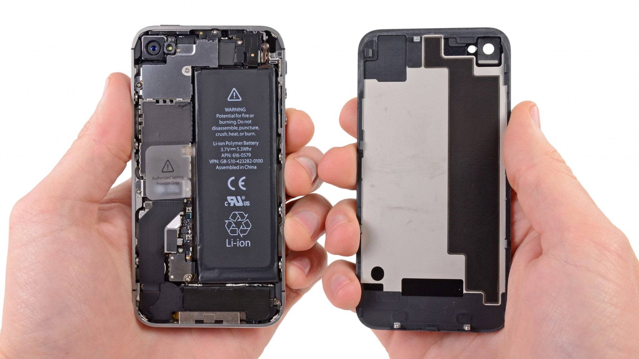 iphone 4 edited - Dopo aver smantellato l’iPhone 14, hanno trovato un design che potrebbe far risparmiare agli utenti un sacco di soldi