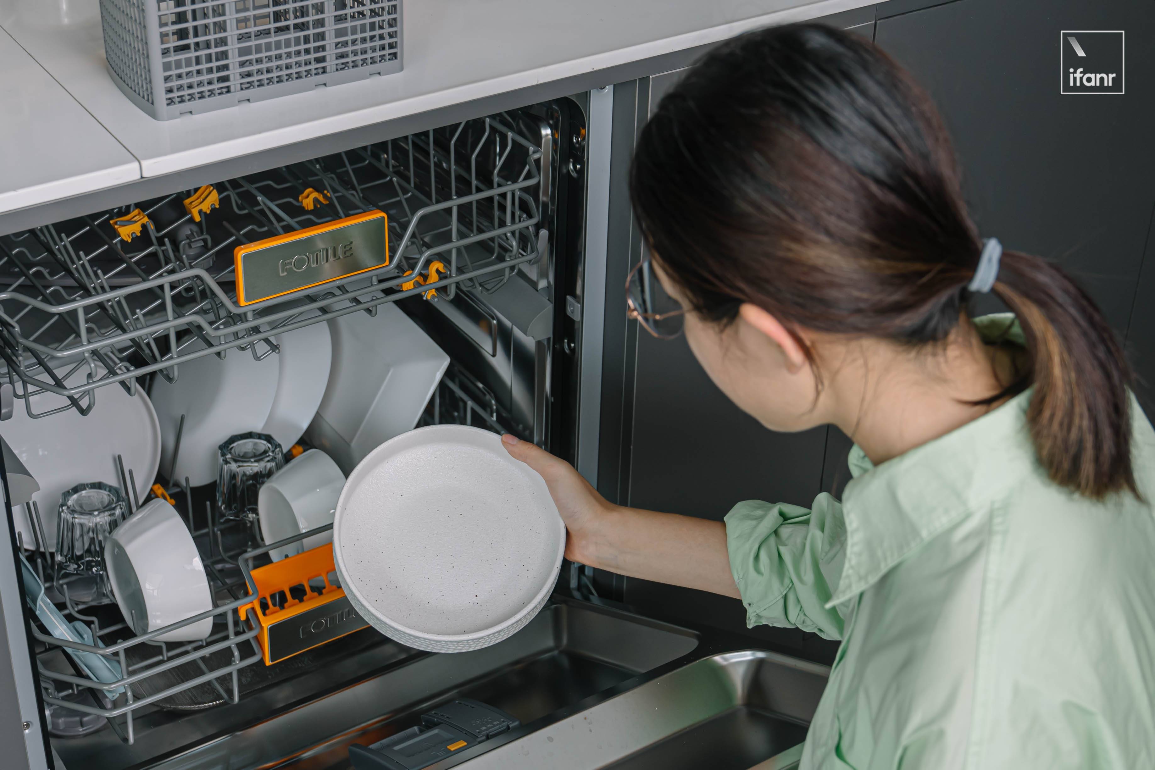 AAA06570 - Per svuotare questa lavastoviglie Fangtai W2, ho salvato i piatti più difficili per provarla