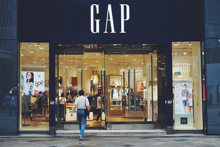 Gap-Clothing-Store.jpeg!720