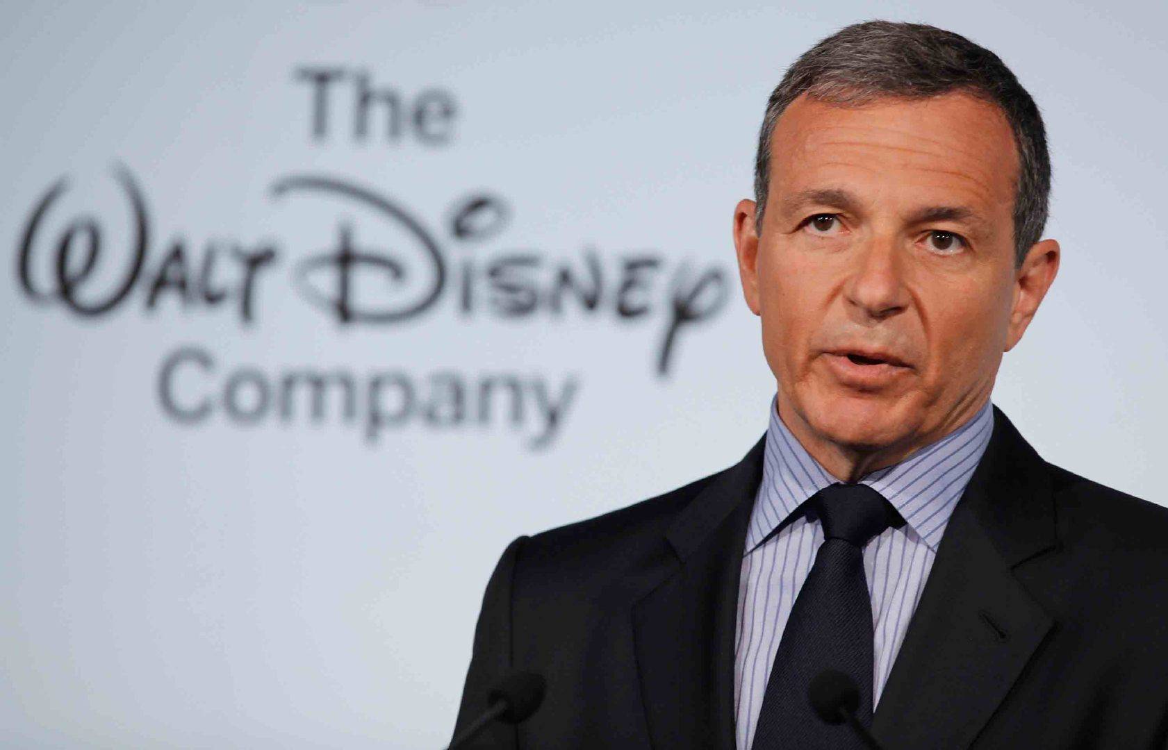 iger - La Disney ha cambiato allenatore dall’oggi al domani e il leggendario CEO non è riuscito a ritirarsi L’enorme perdita di “Topolino” può essere salvata?