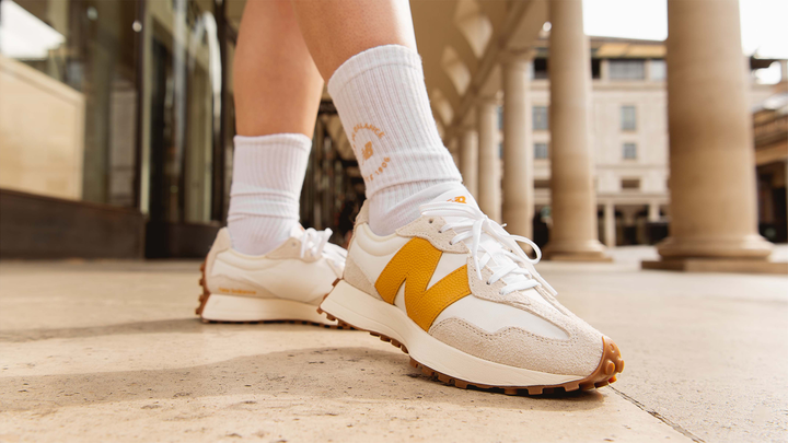 discover the new balance 327 w1160