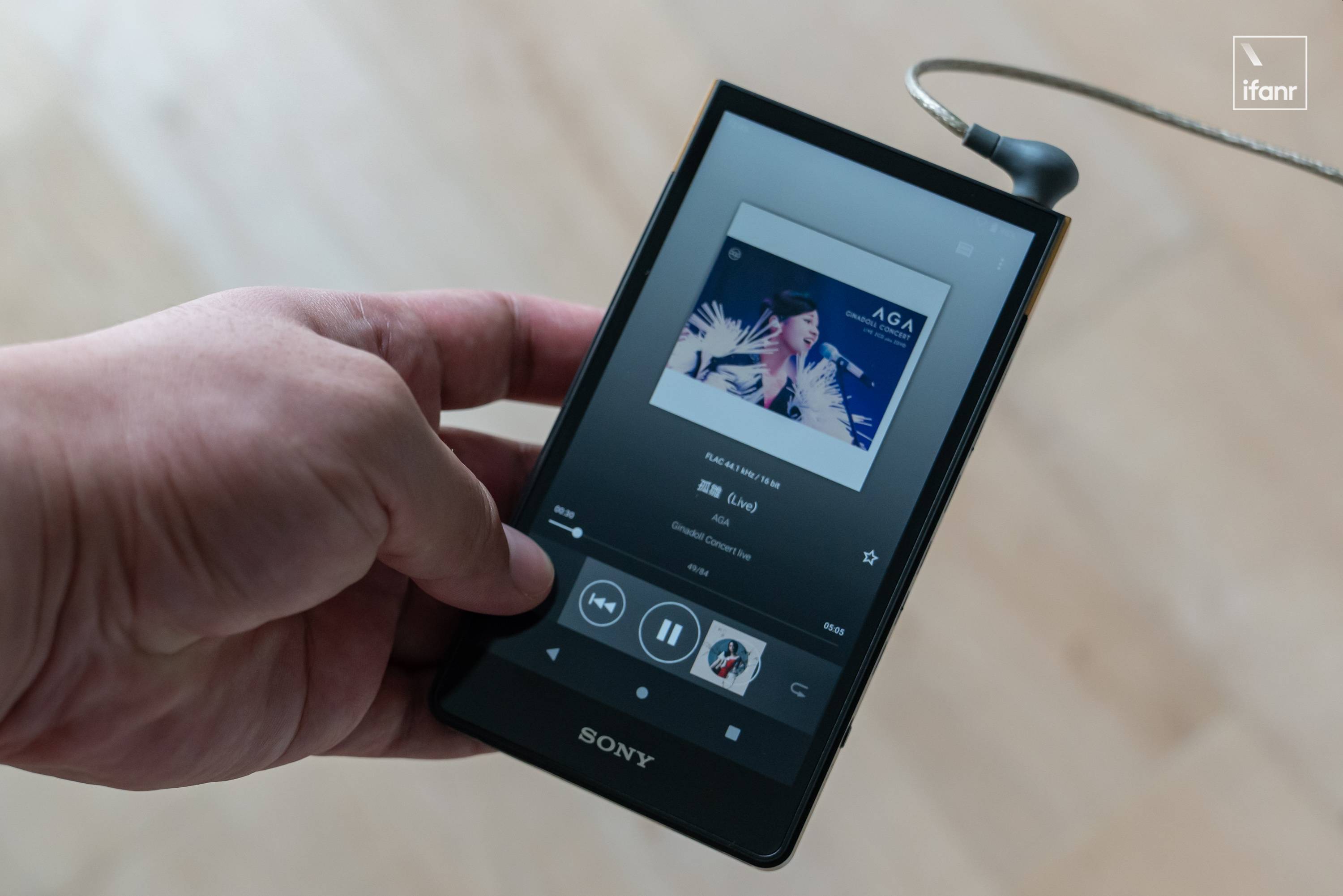 DSC08018 - Esperienza Sony NW-ZX700: “piccolo mattone nero” più portatile, evoluzione a livello ingegneristico del suono alcolico portatile