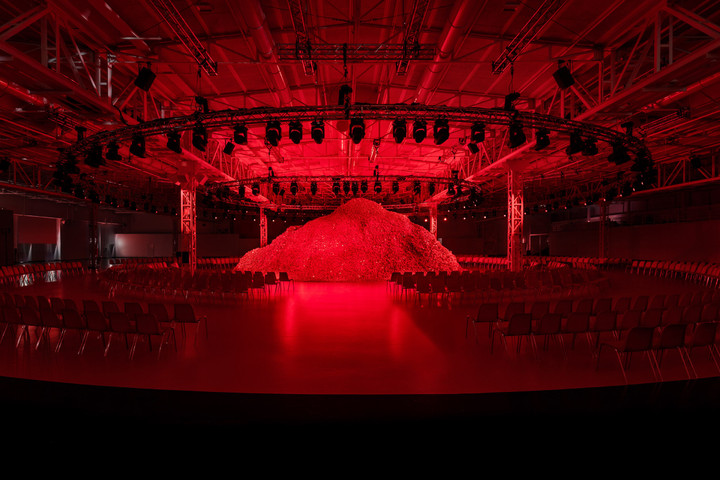 Diesel-FW23-Runway-Show_Venue_01-scaled.jpeg!720