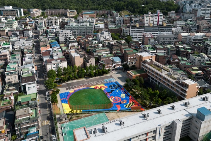 https___hypebeast.com_image_2023_05_nike-playground-for-all-seoul-lifelong-education-institute-and-childfund-korea-initiative-001.jpg!720