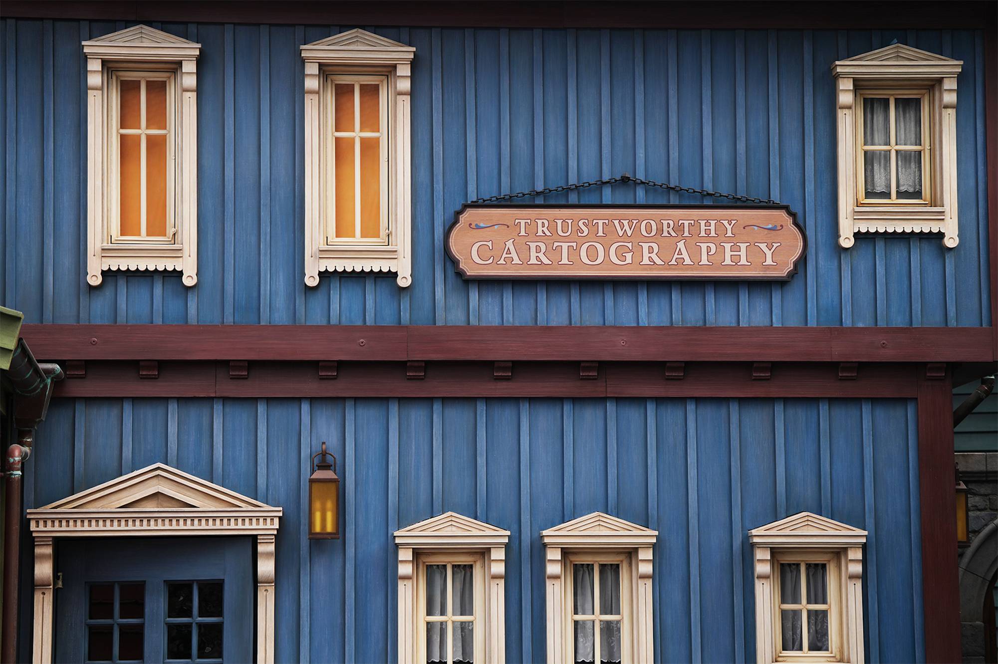 Der Bau dauerte sieben Jahre, aber es ist das größte Osterei in Disneys „Die Eiskönigin“-Park Ein Gespräch mit Imagineers - HKDL World of Frozen Building and Rosemailing 1