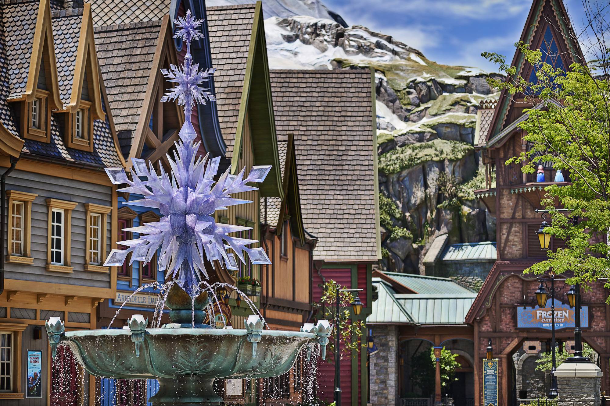 Der Bau dauerte sieben Jahre, aber es ist das größte Osterei in Disneys „Die Eiskönigin“-Park Ein Gespräch mit Imagineers - sss